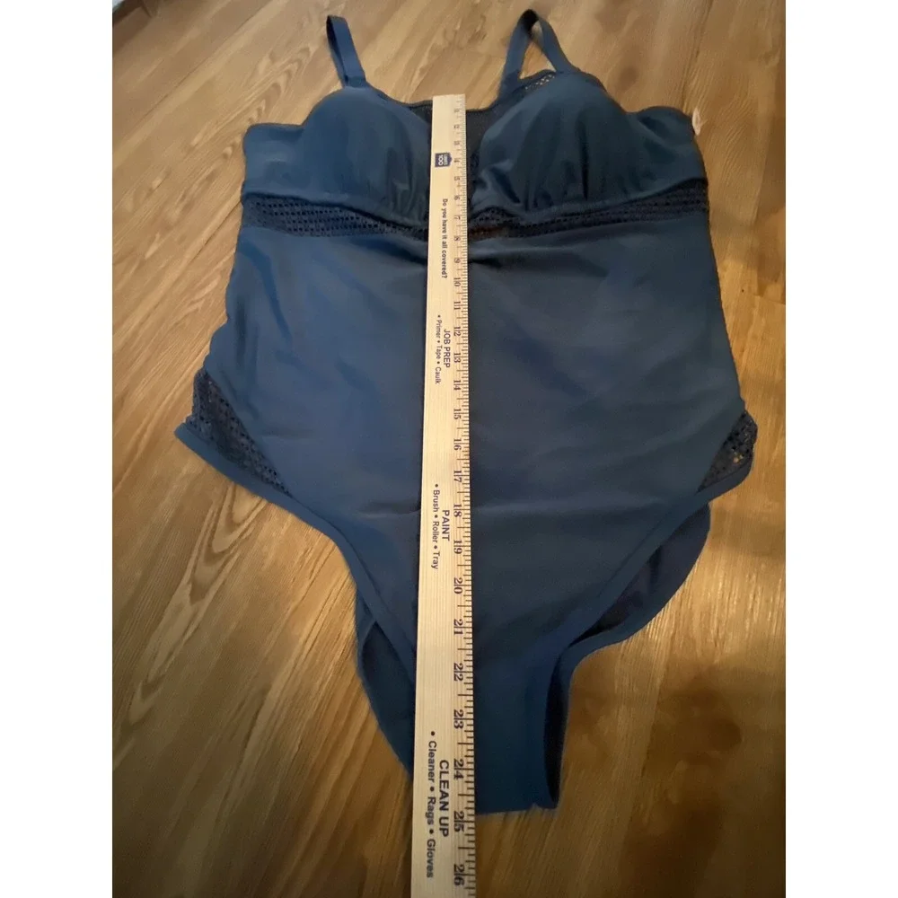 Womans Plus Size‎ 3X Navy Swim Bathing Suit Navy Blue Lined Top Cute Embellished